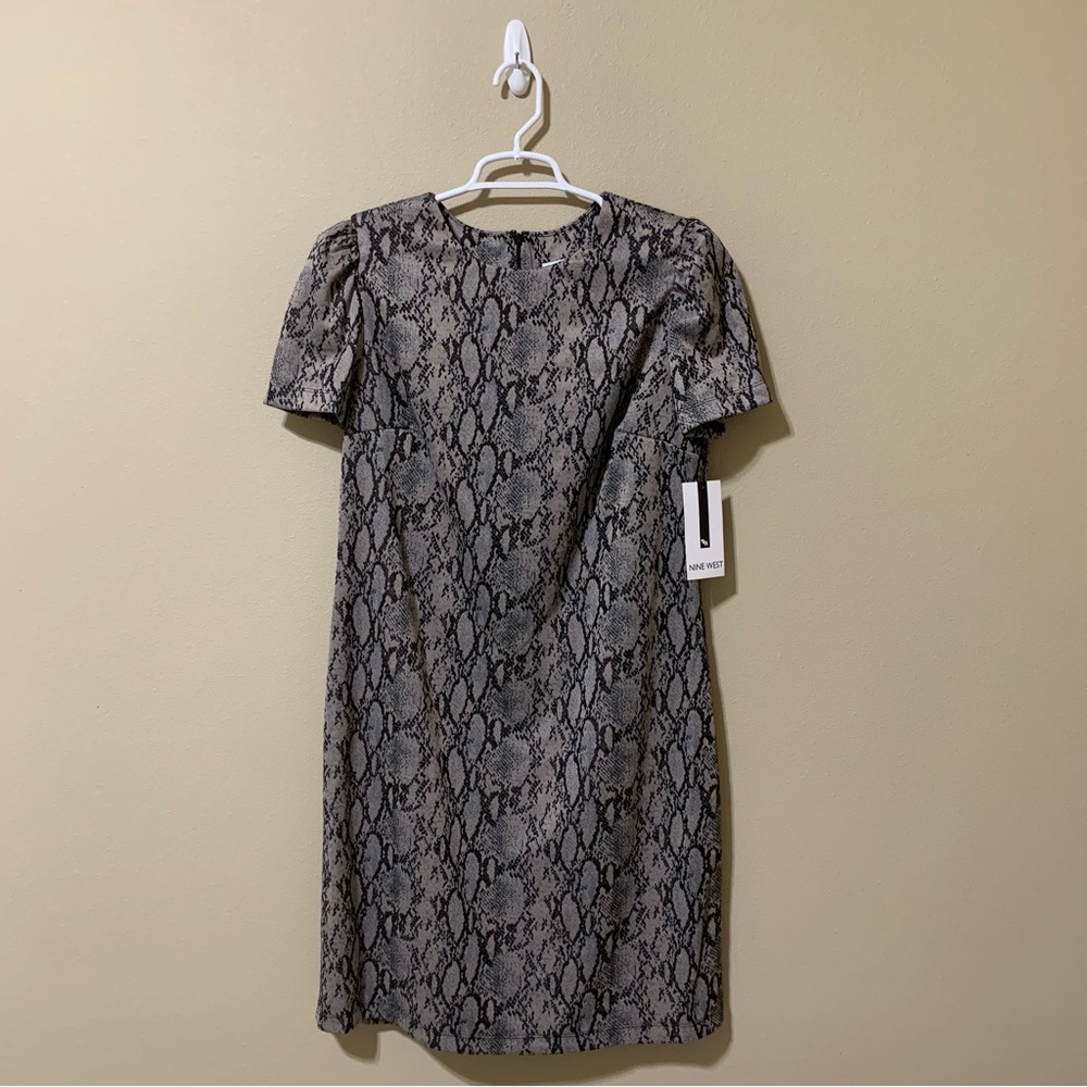 Nine West Scoopneck Snakeskin Short Sleeve Dress-Size 12 NWT